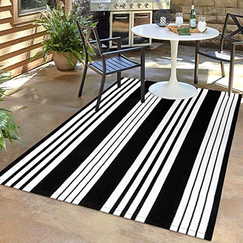 Black and White Striped Outdoor Rug,4’x6’Cotton Modern Farmhouse Rug Hand-Woven Reversible Door Mat Washable Doorway Carpet for Patio Kitchen Bedroom