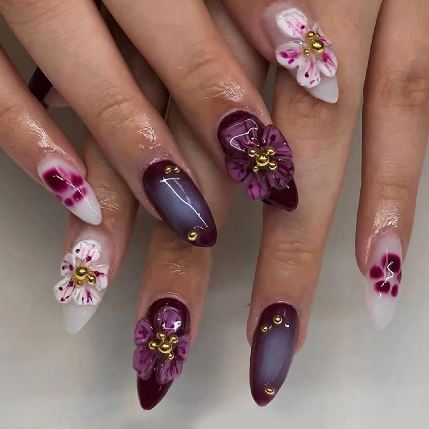 BSBTBZ Peach Blossom Press on Nails - Short Almond Acrylic False Nails with Gold Beads Design Artificial Nails Cute Gradient Floral Acrylic Nails
