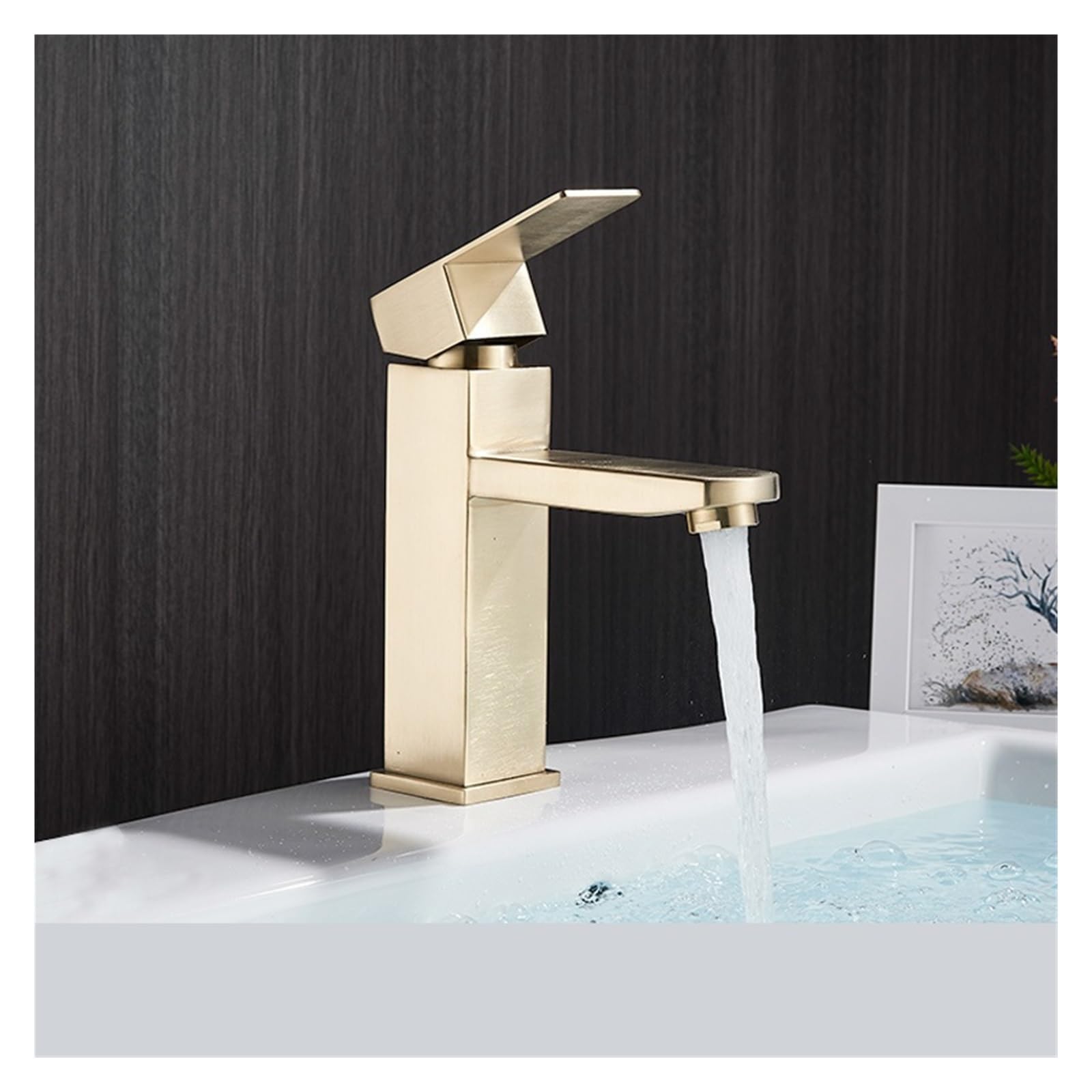 Mitigeur de lavabo doré brossé avec poignée unique pour salle de bains moderne