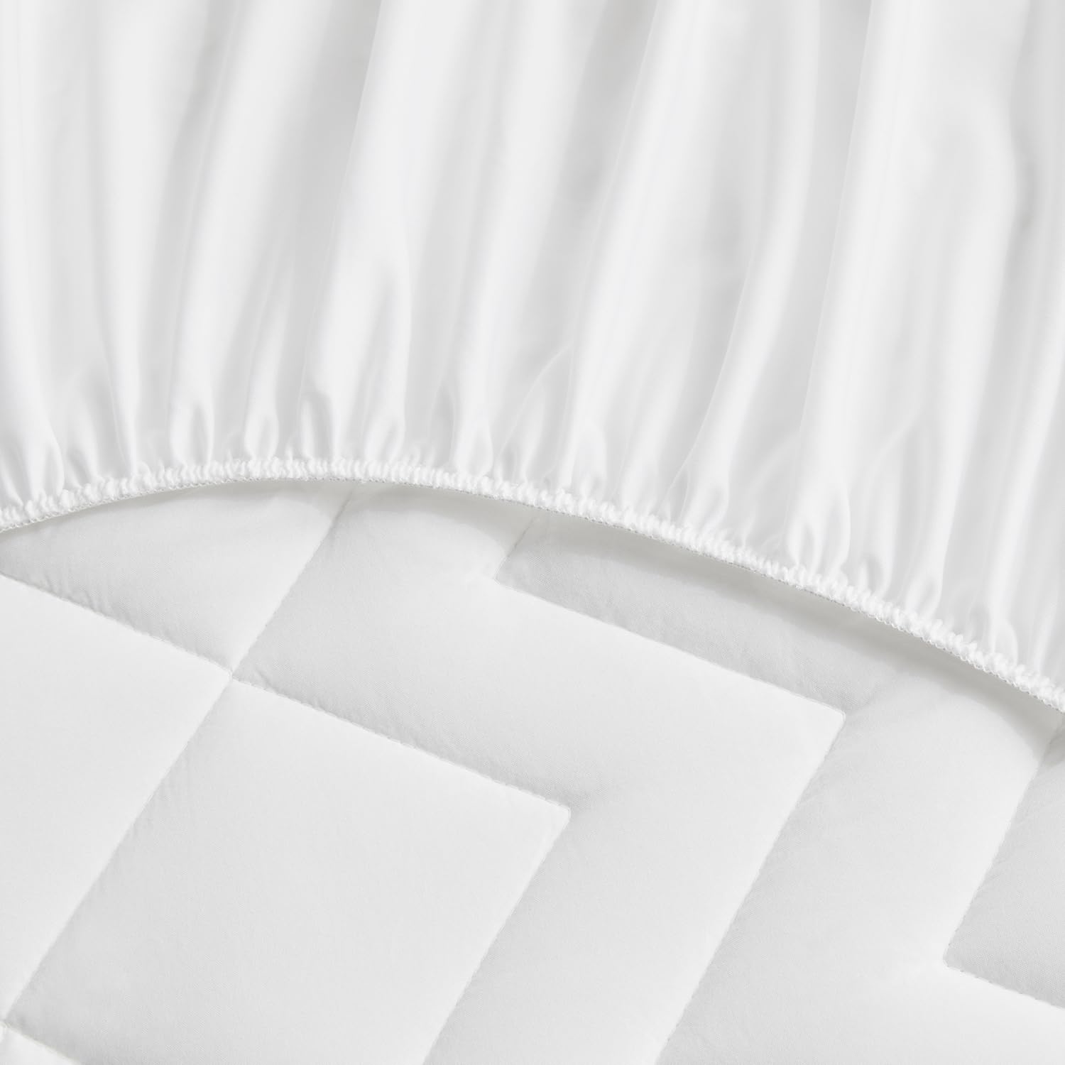 Pikolin Home - Protector de Colchón Acolchado Tencel™ | 135x190/200cm | Cubrecolchón | Hipertranspirable | Termorregulador | Absorbente