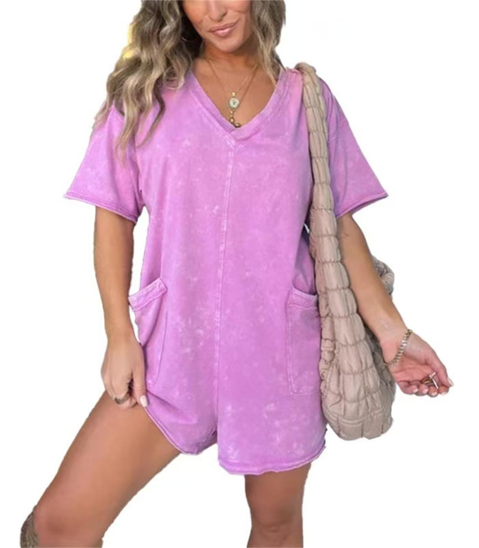 Générique Combishort décontracté pour femme, effet délavé minéral et poches — Combishort style T-shirt pour l'été, coupe oversize, idéal pour le sport et l'entraînement.