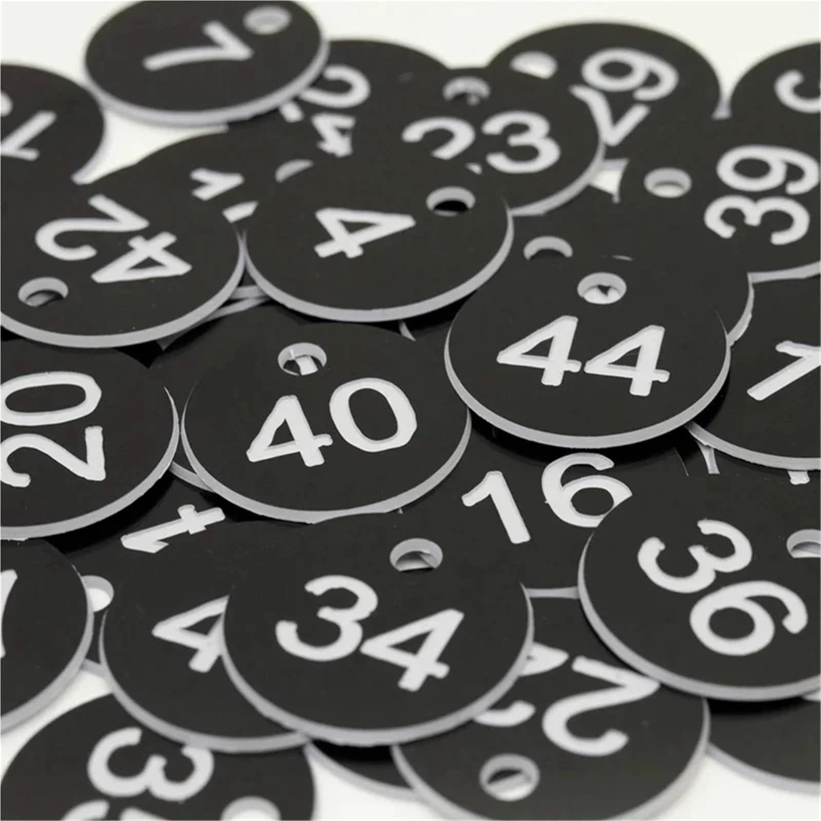 Plastikowe zawieszki z numerami, Etykiety z numerami ABS, czarne, 3,5 cm, opakowanie 100 sztuk 1-100