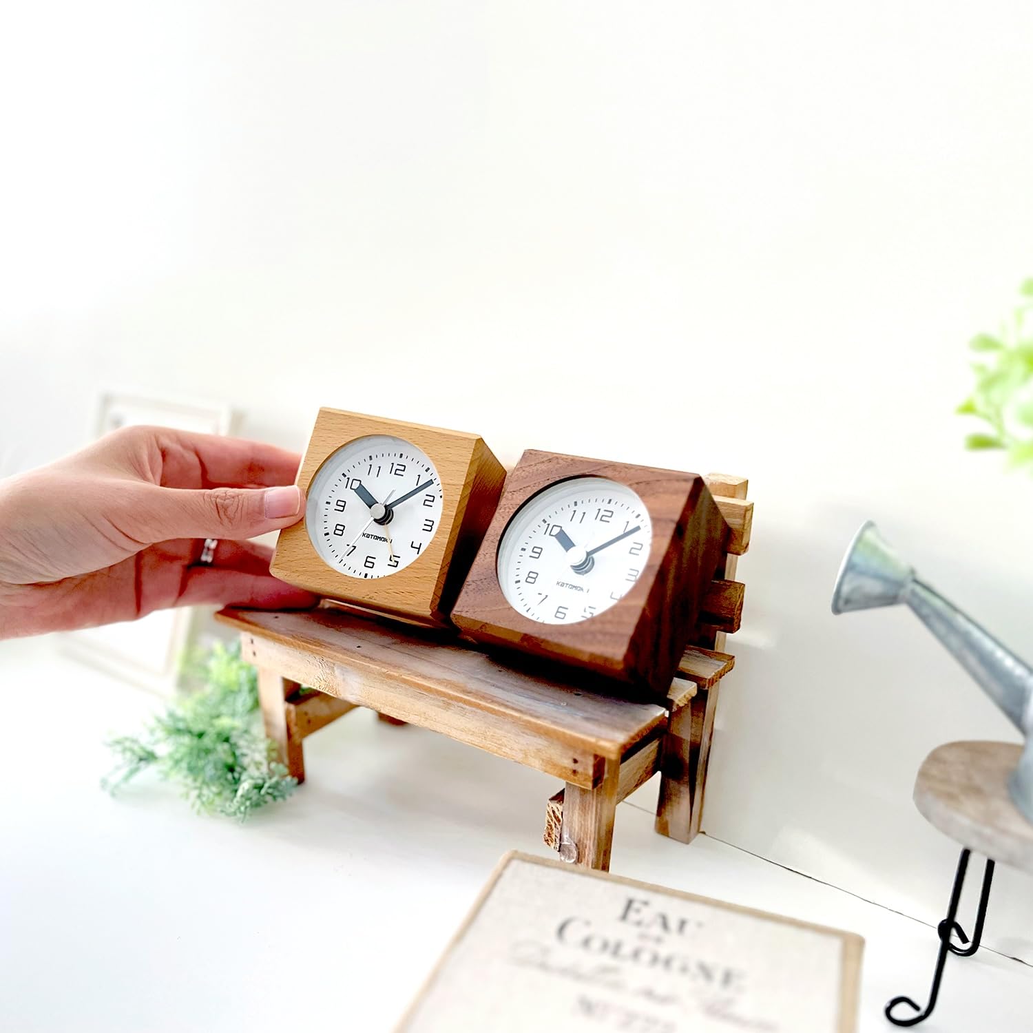Amazon.co.jp: KATOMOKU Alarm Clock 7 ウォールナット km-100WA