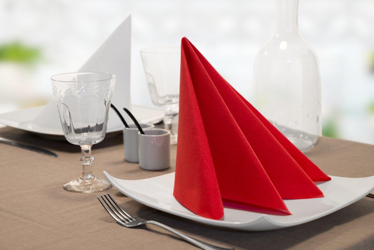 Tork 478727 Linstyle Servilleta para cena de color chocolate / 1 capa / 12 paquetes x 50 unidades (600 servilletas) / 39 cm x 39 cm/Premium