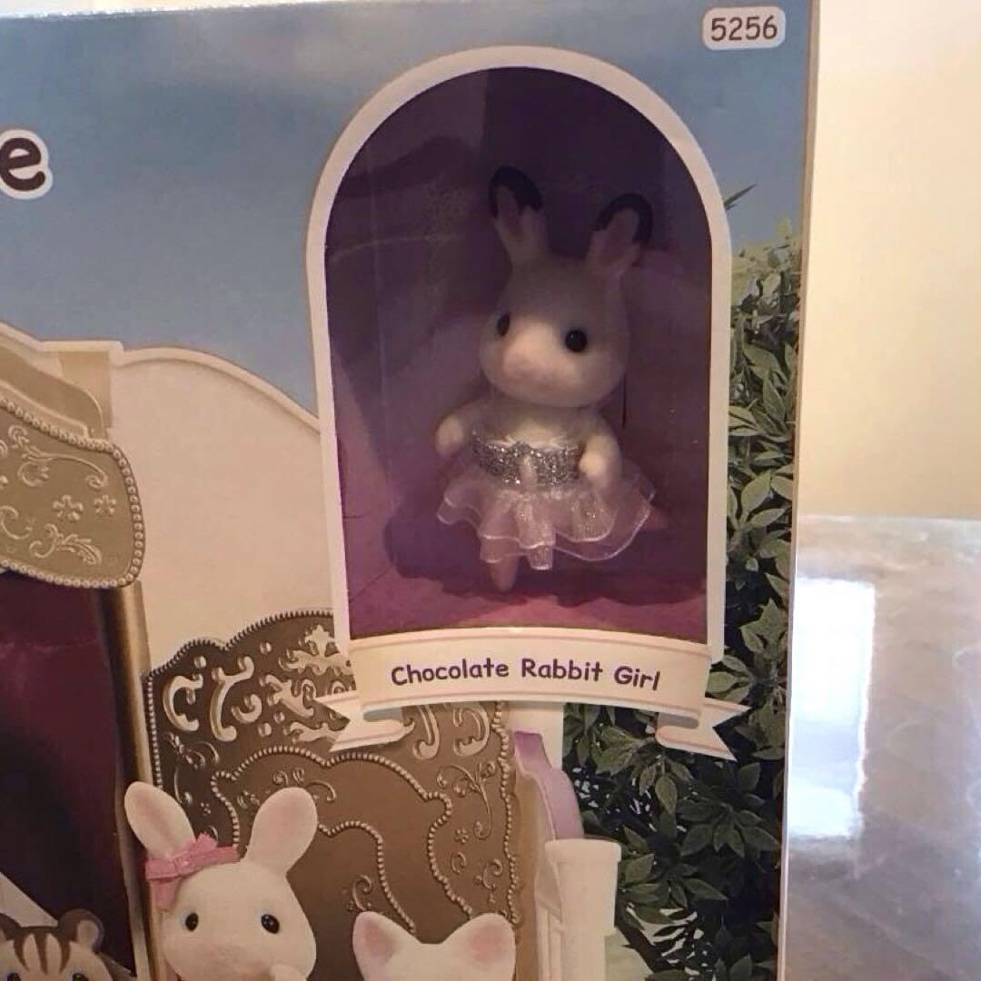 Amazon.co.jp: シルバニアファミリー 森のバレエ劇場 海外版 : おもちゃ