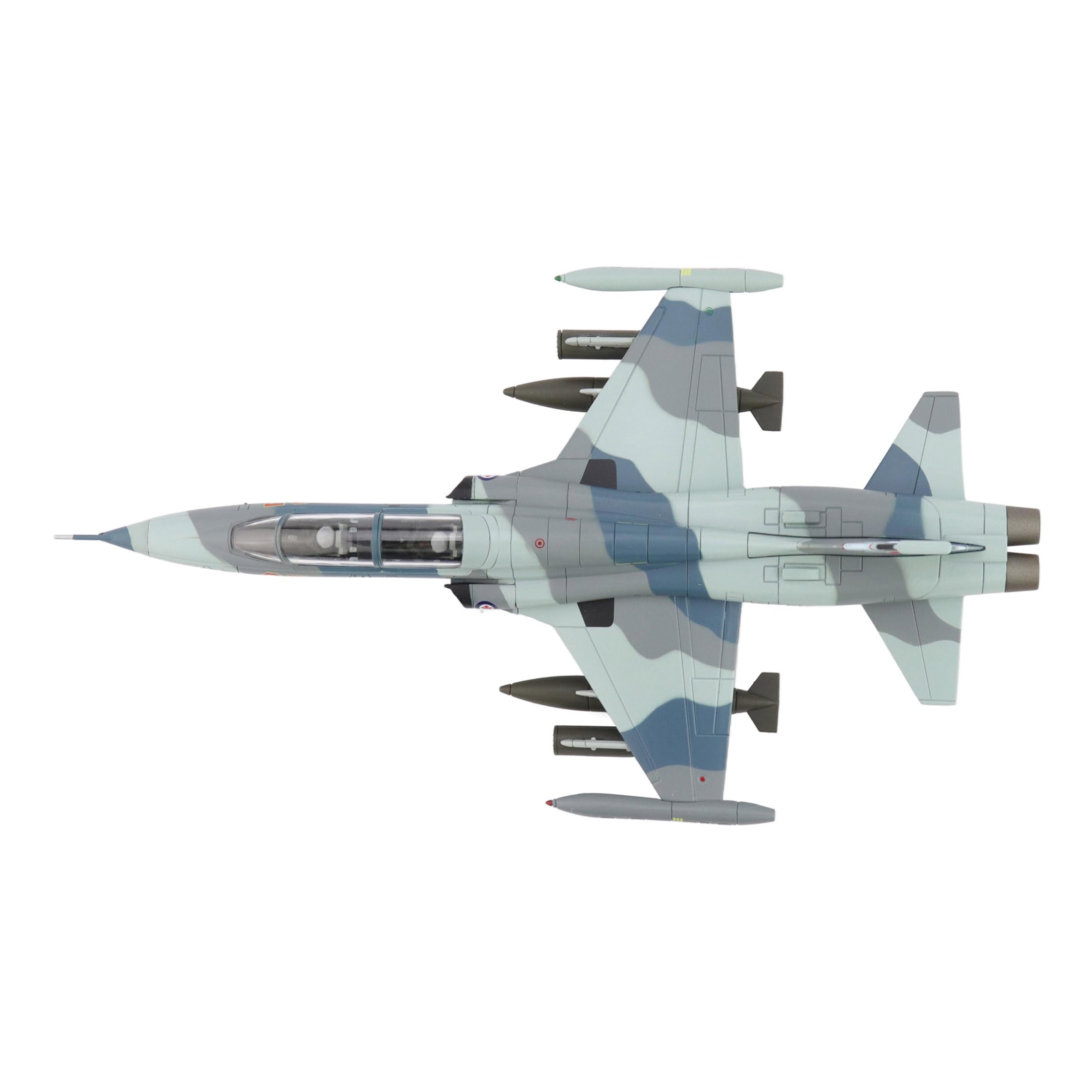Hobby Master | Replica di aerei militari in scala 1:72 | CF-5D Freedom Fighter 116807, 419 Sqn., RCAF, ca.1979 | Modello HA33015