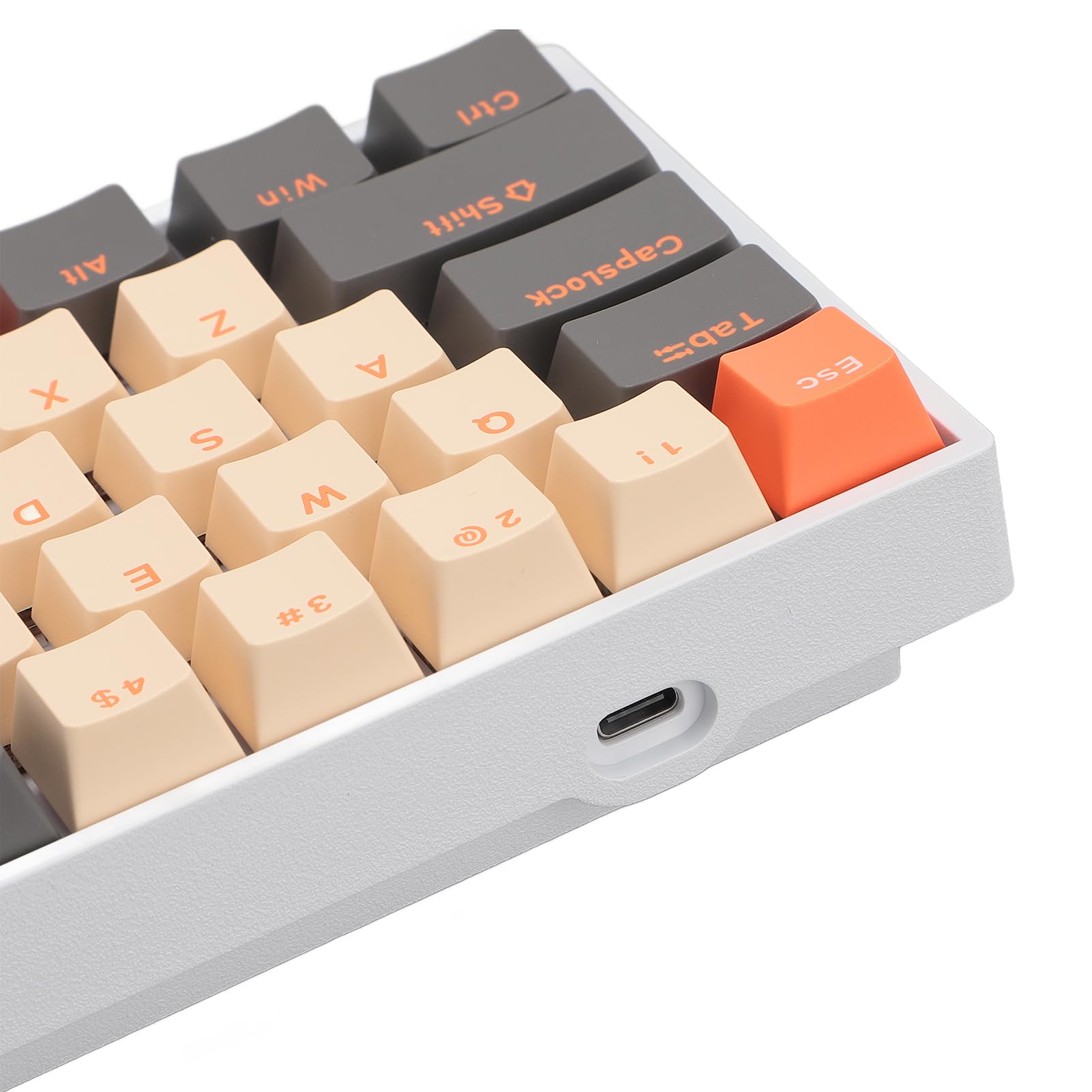 Amazon | 61 キー メカニカル キーボード、RGB バックライト付き