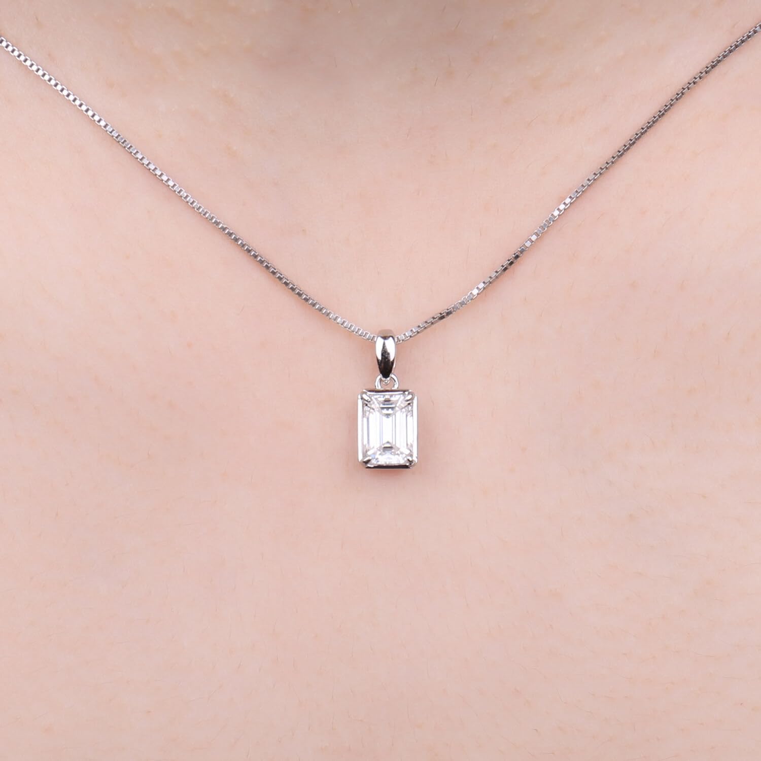 JewelryPalace 1ct Collana Solitario Donna Argento 925 con Creato Moissanite, Collana Ciondolo Pietra a Taglio Smeraldo con Catena Veneziana Maglia 45cm, Collane Pendenti in Tre Ori Set Gioielli Donna