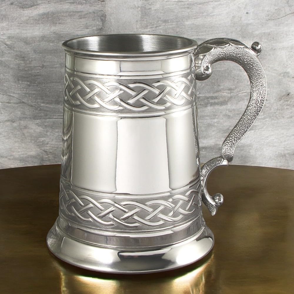 English Pewter Company CEL621 Chope en étain Motif nœud celtique en relief 1 pinte