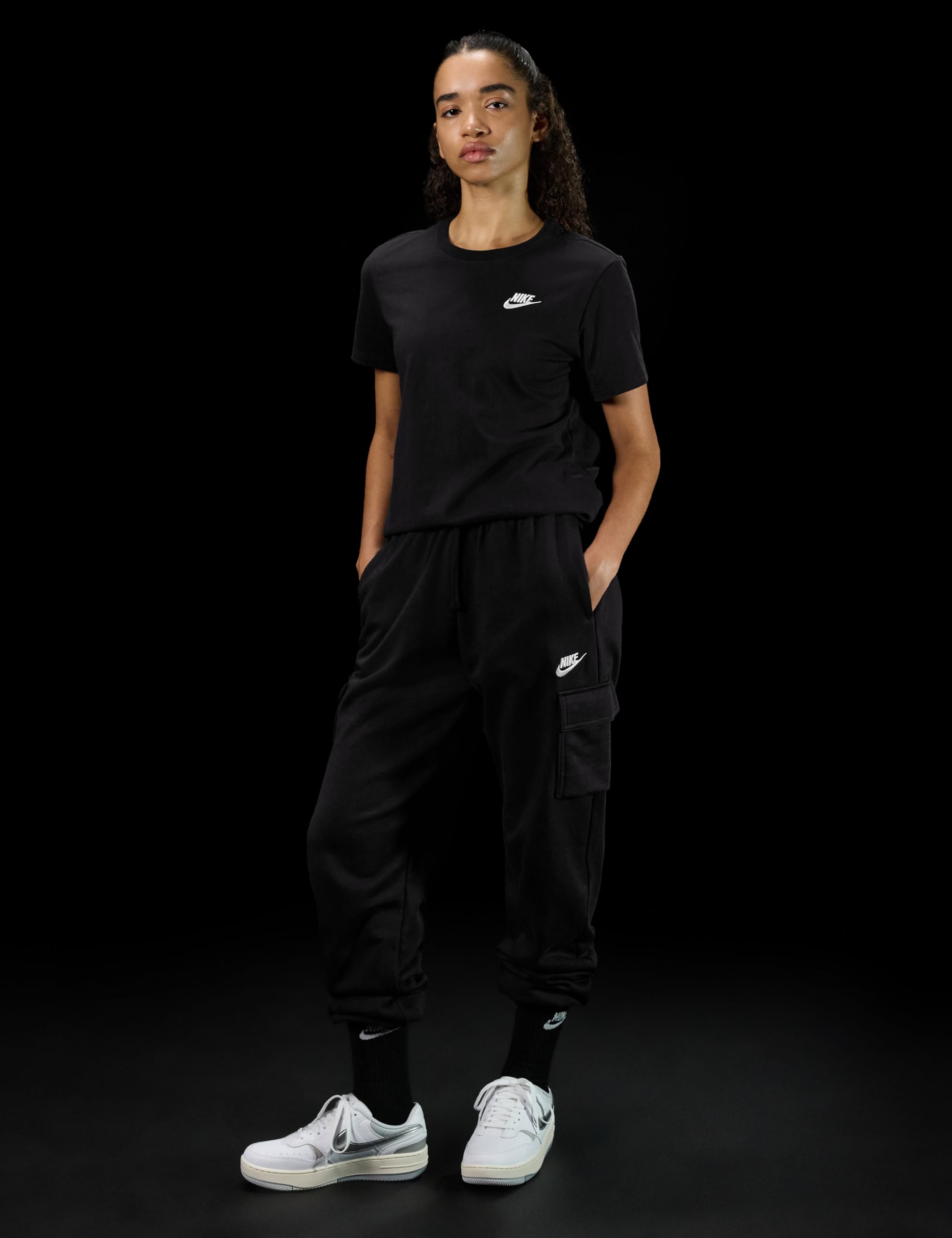 Nike Sportswear Club Short Sleeve T-Shirts ET T-Shirts Femme (Lot de 1)