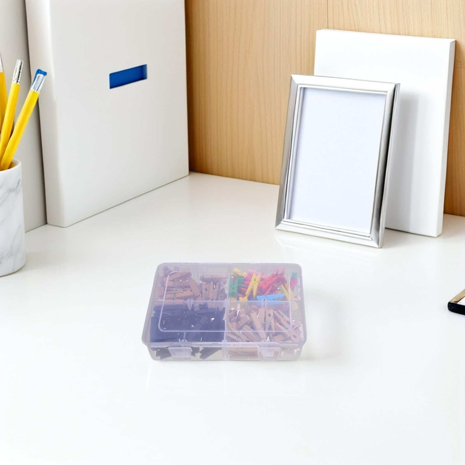 120 Stück Holz Reißzwecken mit Clip Kleiner Foto Pinnwand Haken und Metall Multifunktionale Kork Reißzwecken für Büro Zuhause und Klassenzimmer Inklusive Transparenter