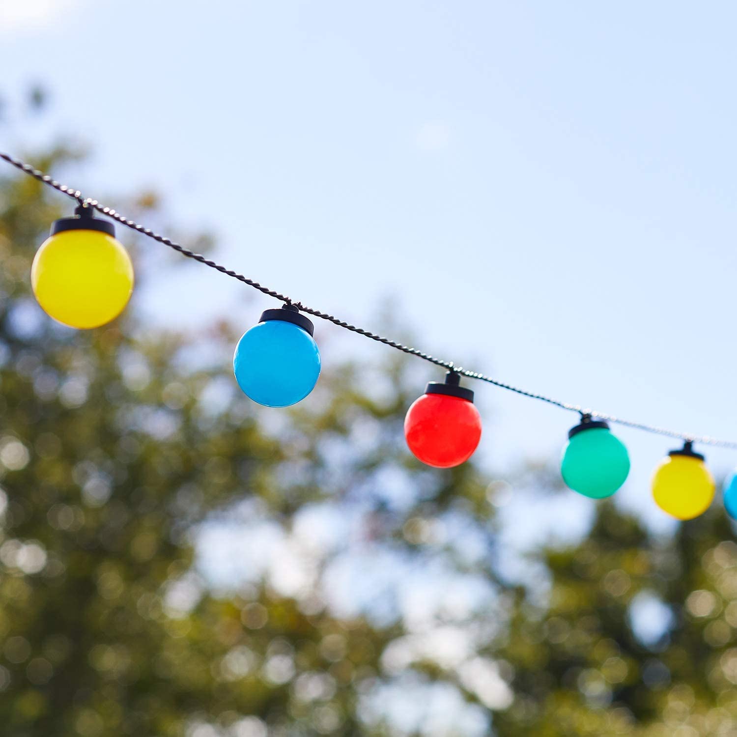 Lights4fun 30 LED, 7.25m Multicoloured Festoon Globe String Lights on Black Cable Plug in with Timer, Bedroom, Party - Image 3