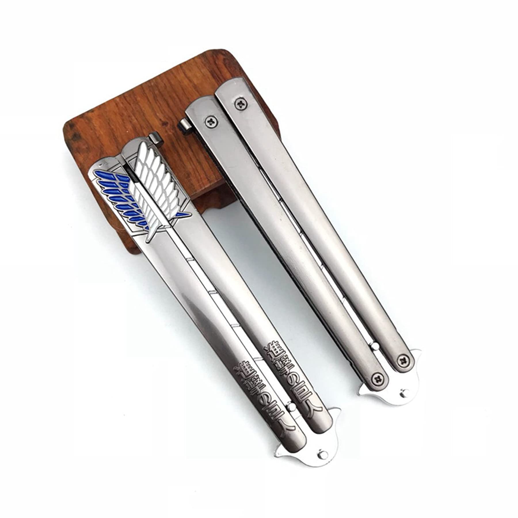 Amazon.co.jp: アニメ周辺機器、ハロウィン,金属工芸品、進撃の巨人