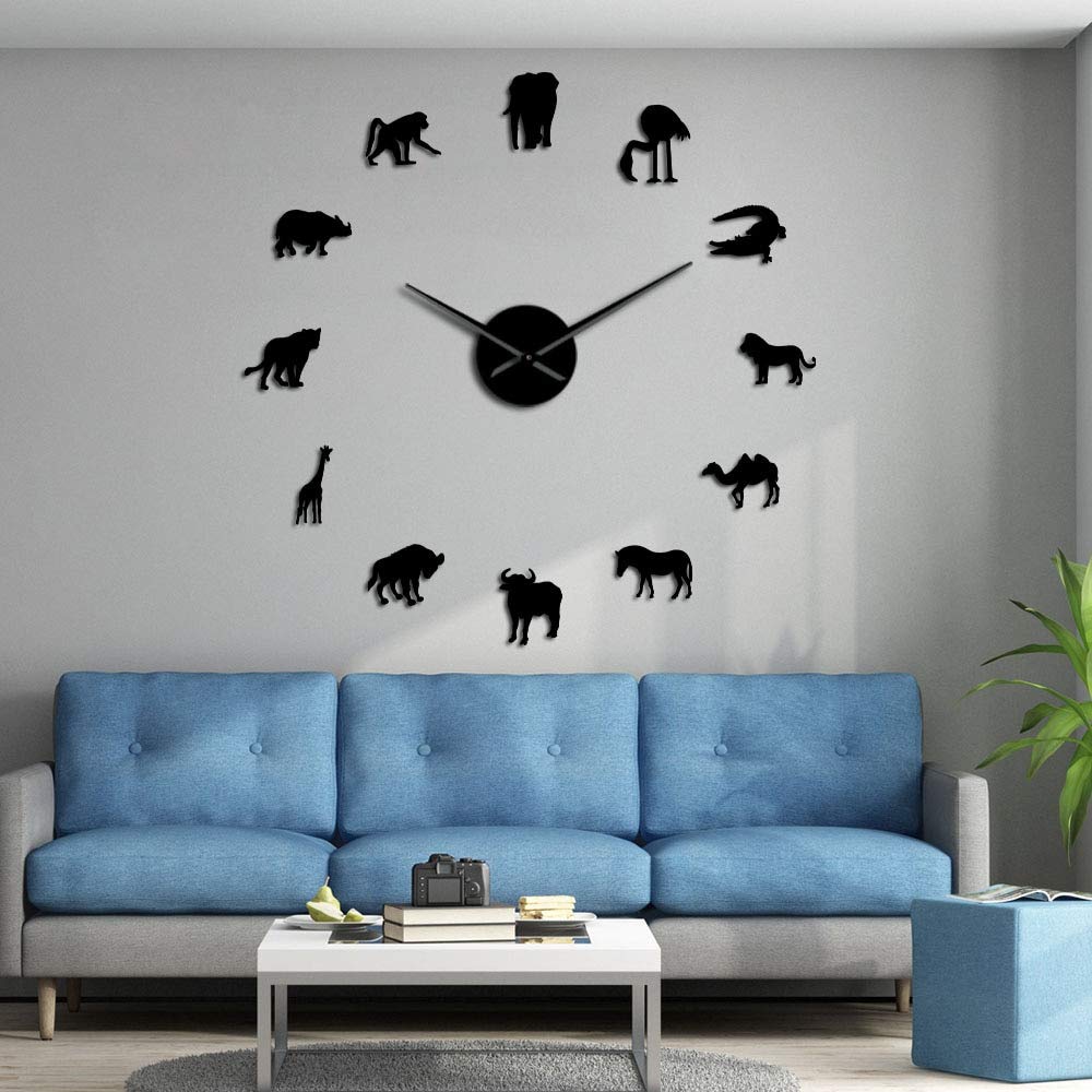 Grande horloge murale safari pour habiller un grand mur vide sans percer
