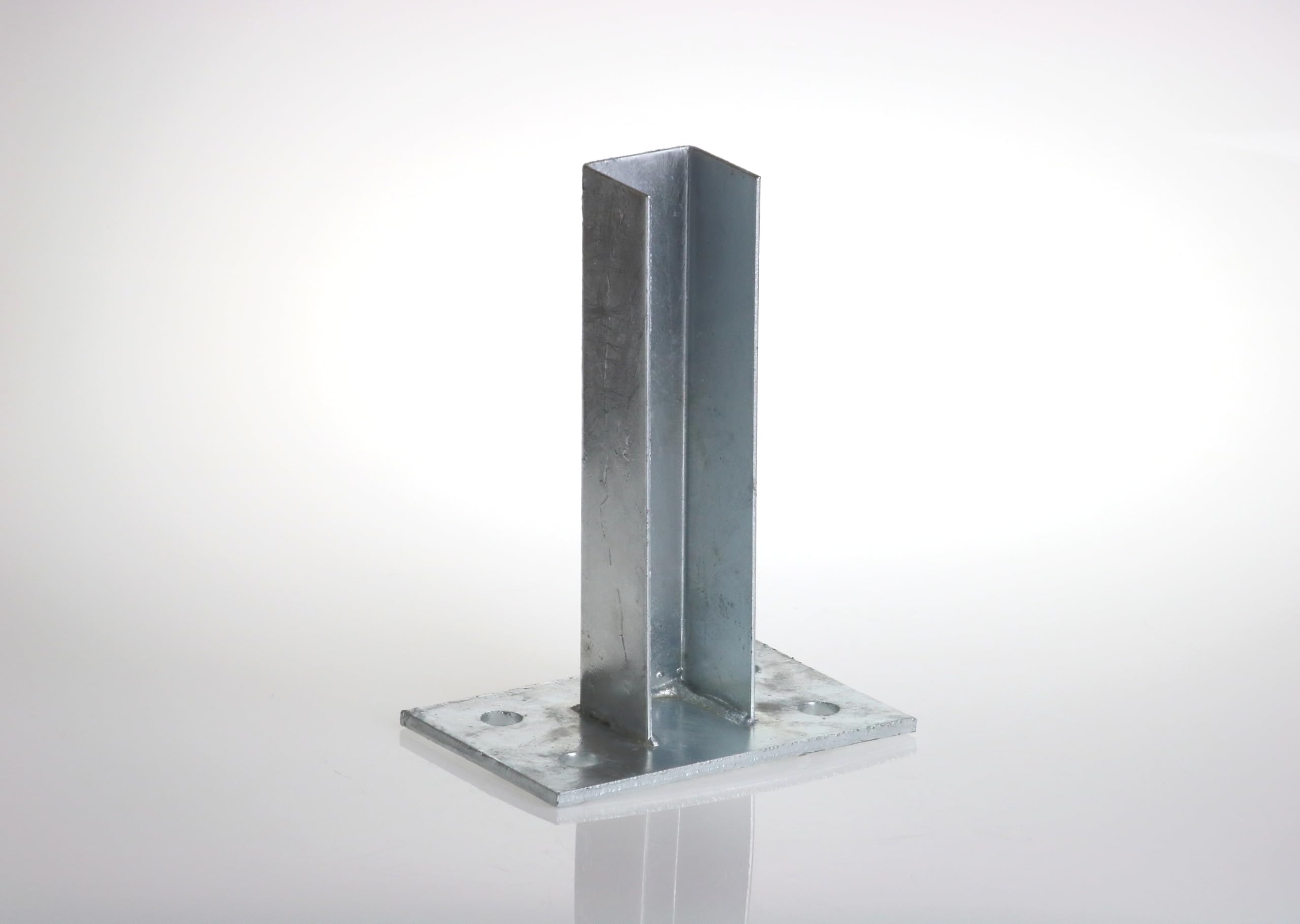 Supporto a tassellare zincato per palo quadro 50x50 mm, con piastra base – FENCESHOP