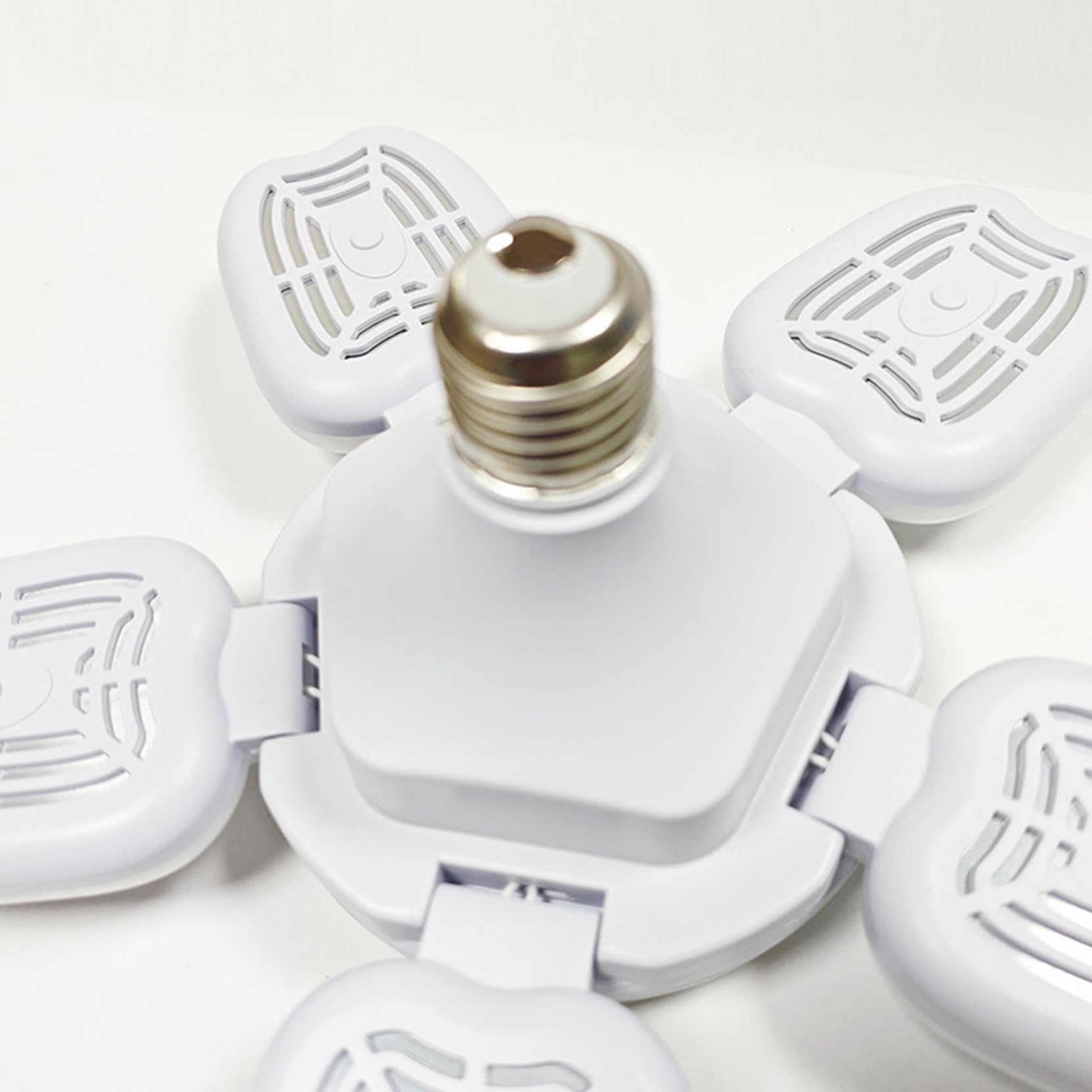 20W Garage Light with 3 Deformable Panels 6000K Ultra Bright LED Ceiling Light Fixture E26 E27 Screw-in Shop — view 4