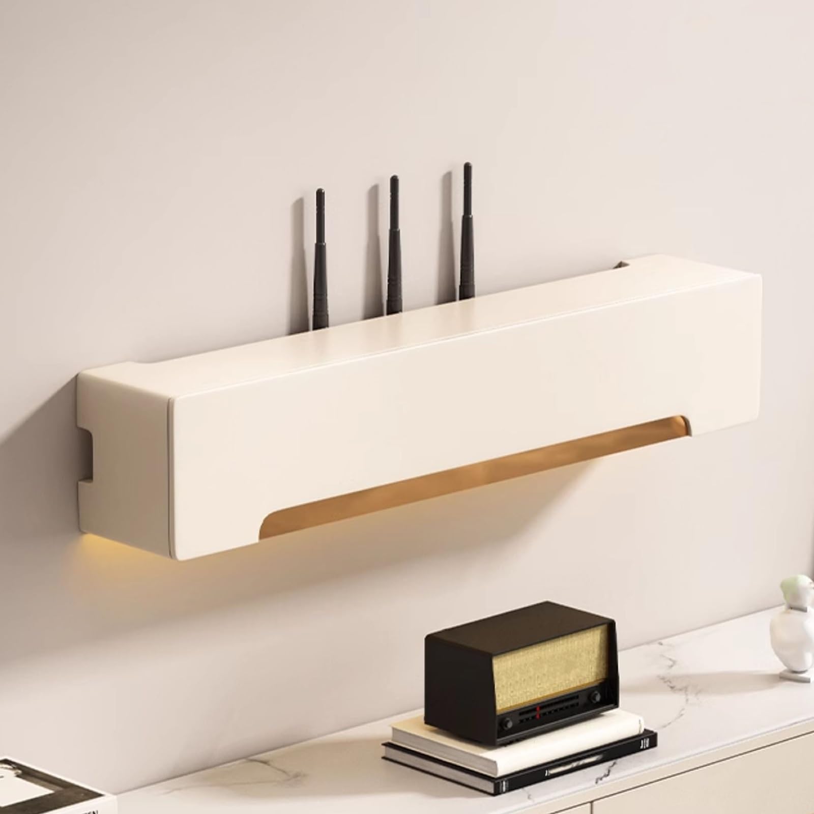 Estante de enrutador de madera montado en la pared con gestión de cables