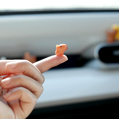 Miniatura 8 de YGMONER 9 piezas Mini Capybara - Figura decorativa para tablero de instrumentos de automóvil, adornos para interiores de automóvil