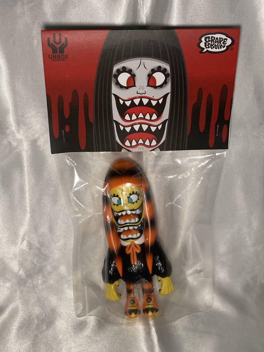 grape brain 二口裂け女ソフビフィギュア