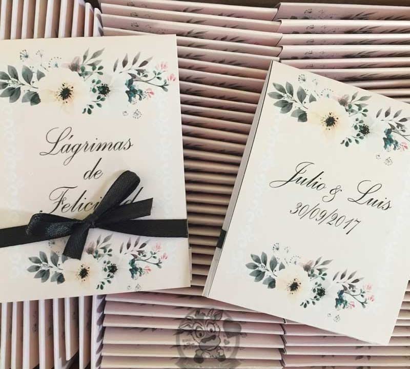 Pañuelos para Bodas. Lágrimas de Felicidad para los que lloran en las Bodas