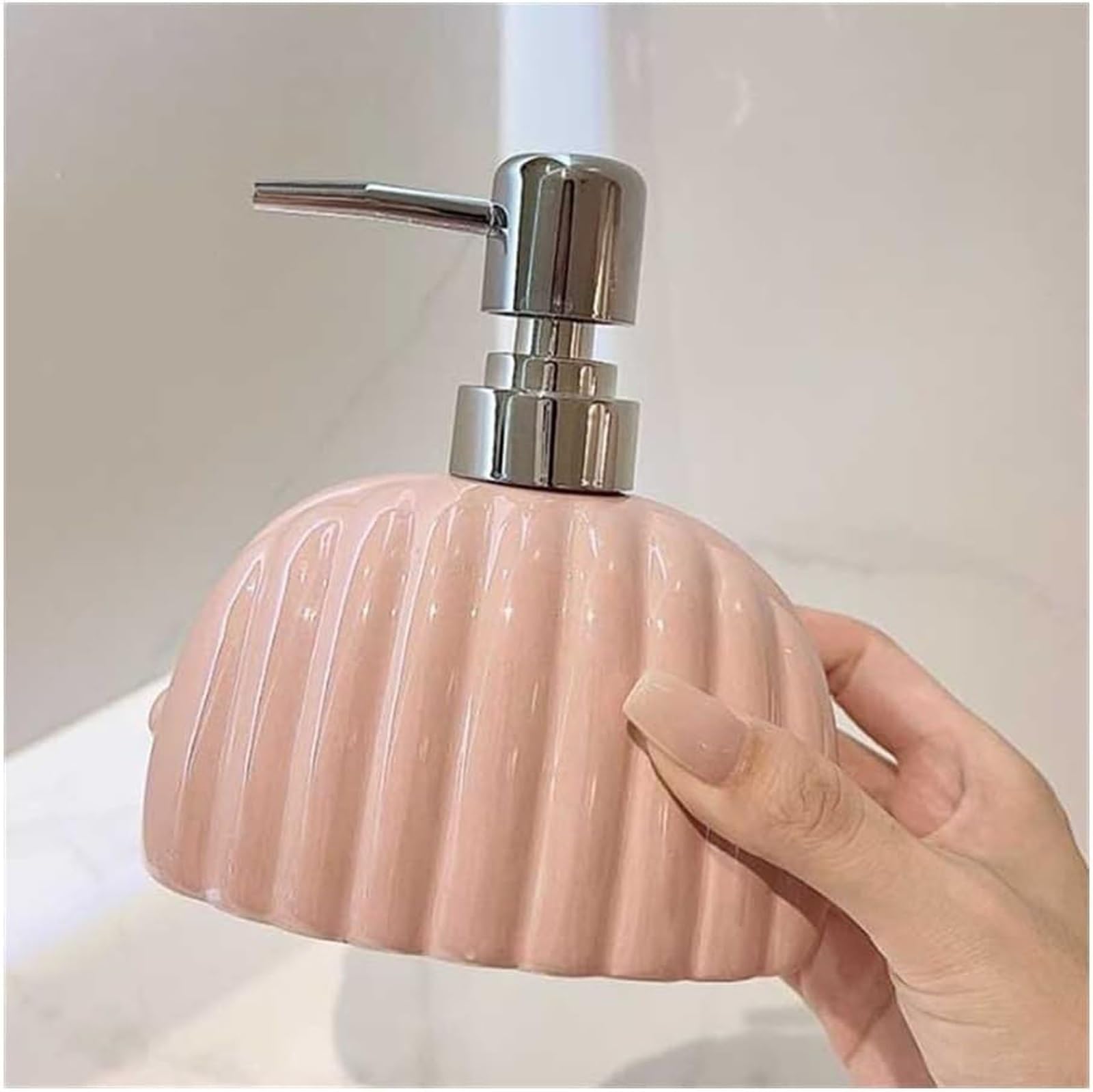 Dispenser di sapone da banco Piccolo dispenser di sapone adatto per bagno e cucina, moderno semplice stile alla moda in ceramica dispenser di sapone per le mani con pompa (bianco)