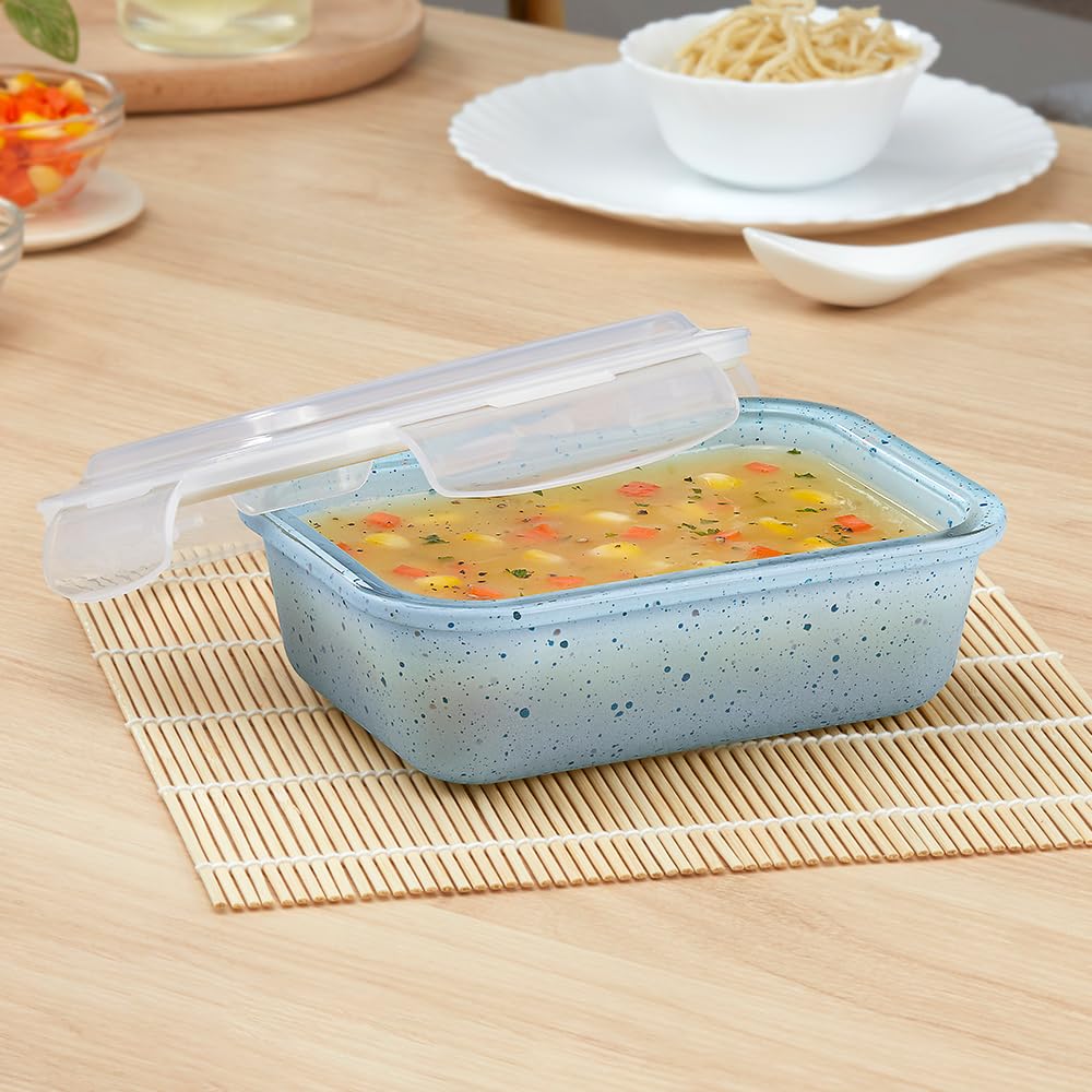 Borosil 640 ml Blue Food Storage Container with Air Tight Lid | Rectangle Shape Borosilicate Glass Organiser | Microwave & Dishwasher Safe | For Fridge, Kitchen Storage