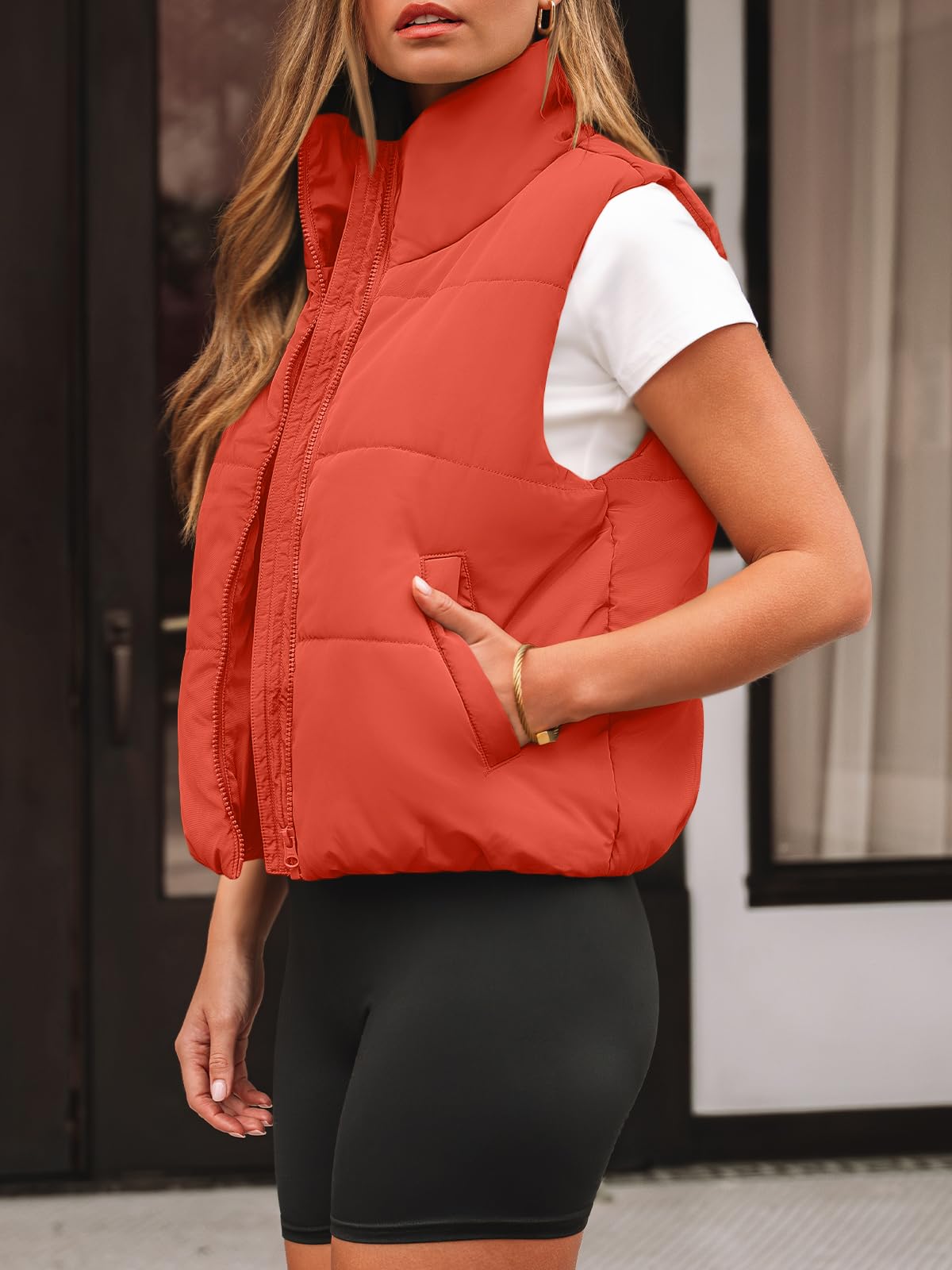 AUTOMET Women‘s Cropped Puffer Vest, Y2K Inspired Sleeveless Gilet for Fall Winter Spring, Casual to Street Outerwear