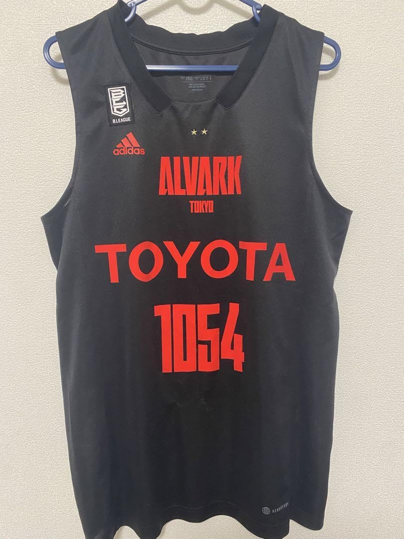 Amazon.co.jp: アルバルク東京×手越祐也 コラボユニフォーム : ホーム 