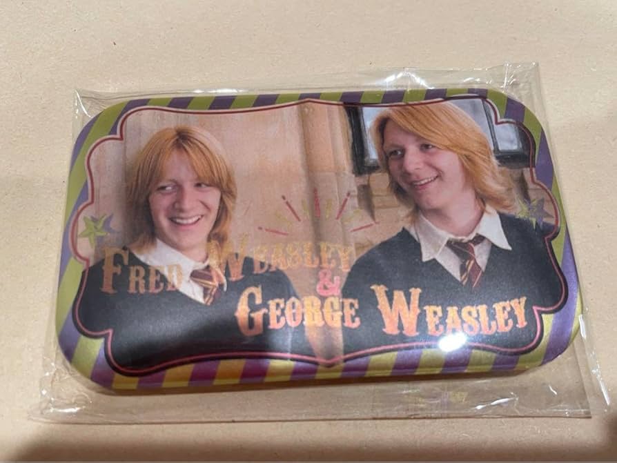 ハリポタ フレッド＆ジョージ 缶バッジ Amazon | ハリポタ フレッド ジョージ 双子 缶バッジ | バッジ