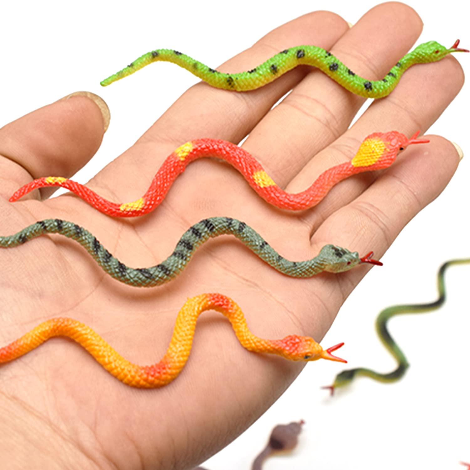 32 realistyczne plastikowe węże, mini serpentyny do symulacji, sztuczne węże, akcesoria do gry na smyczkach, na Halloween, Prima Aprilis