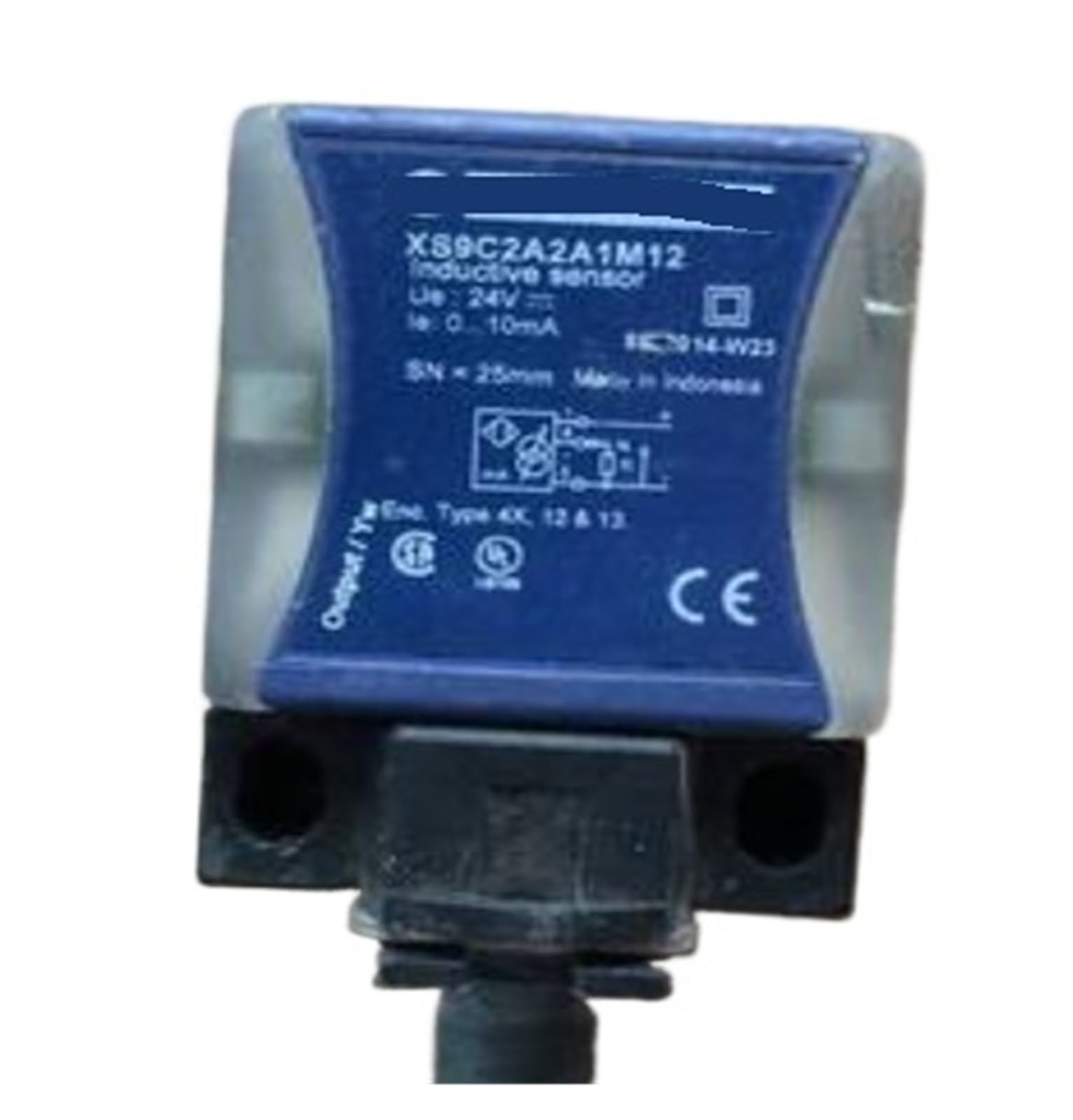 XS9C2A2A1M12 detecteur de proximite inductif pour eviter les pannes de convoyage