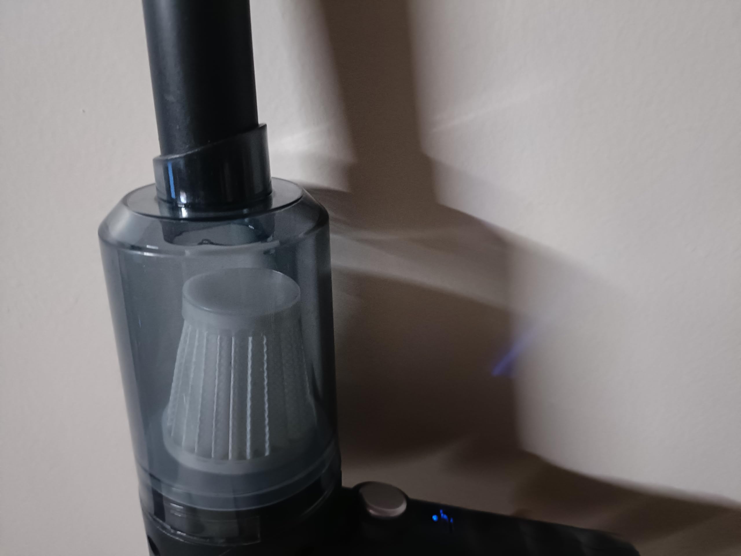 Portable Mini vaccum Cleaner (Used but in Mint New Condition)-image-38