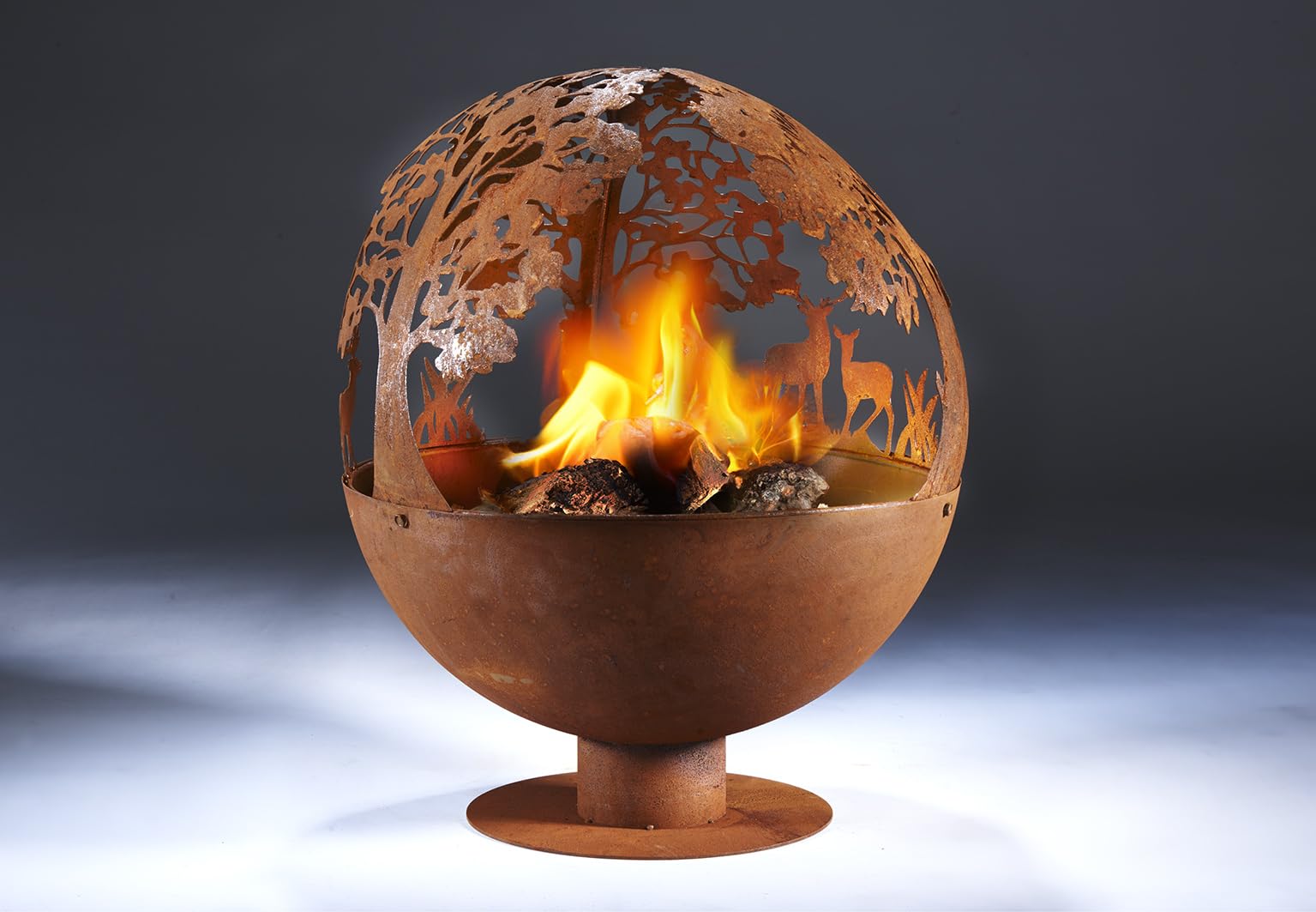 Kobolo Feuerschale Feuerkorb Forest Kugelform rund mit Motiv 50x50x60 cm