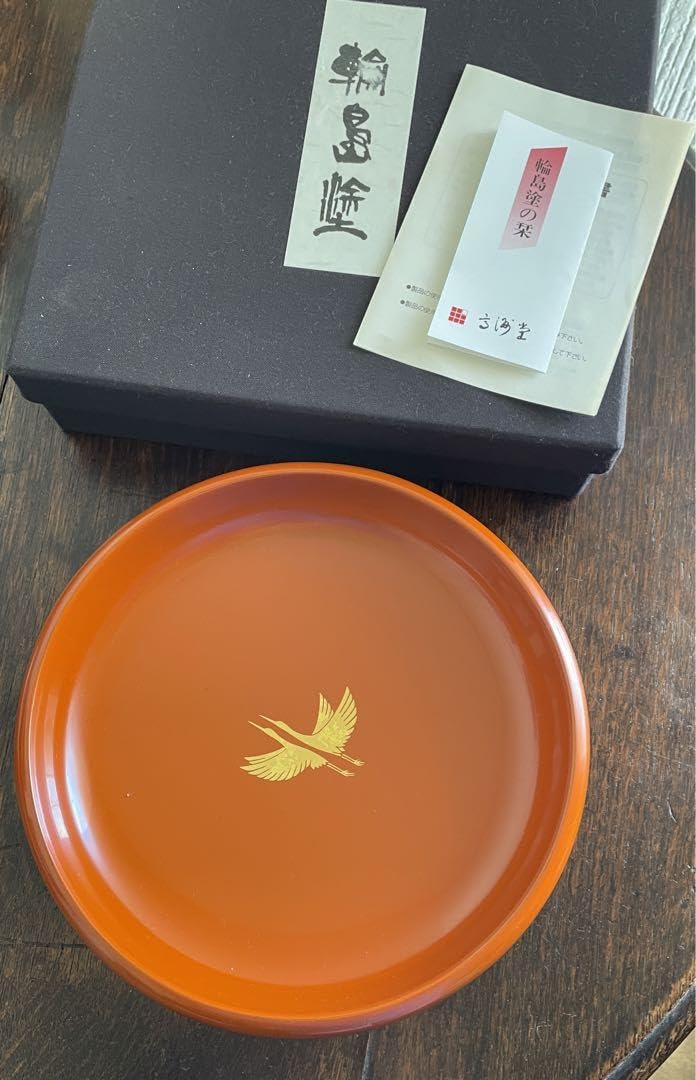 輪島塗　菓子鉢　洗朱塗　双鶴蒔絵　未使用　箱あり Amazon.co.jp: 輪島塗 菓子鉢 鉄鉢形 洗朱塗 双鶴蒔絵 : おもちゃ