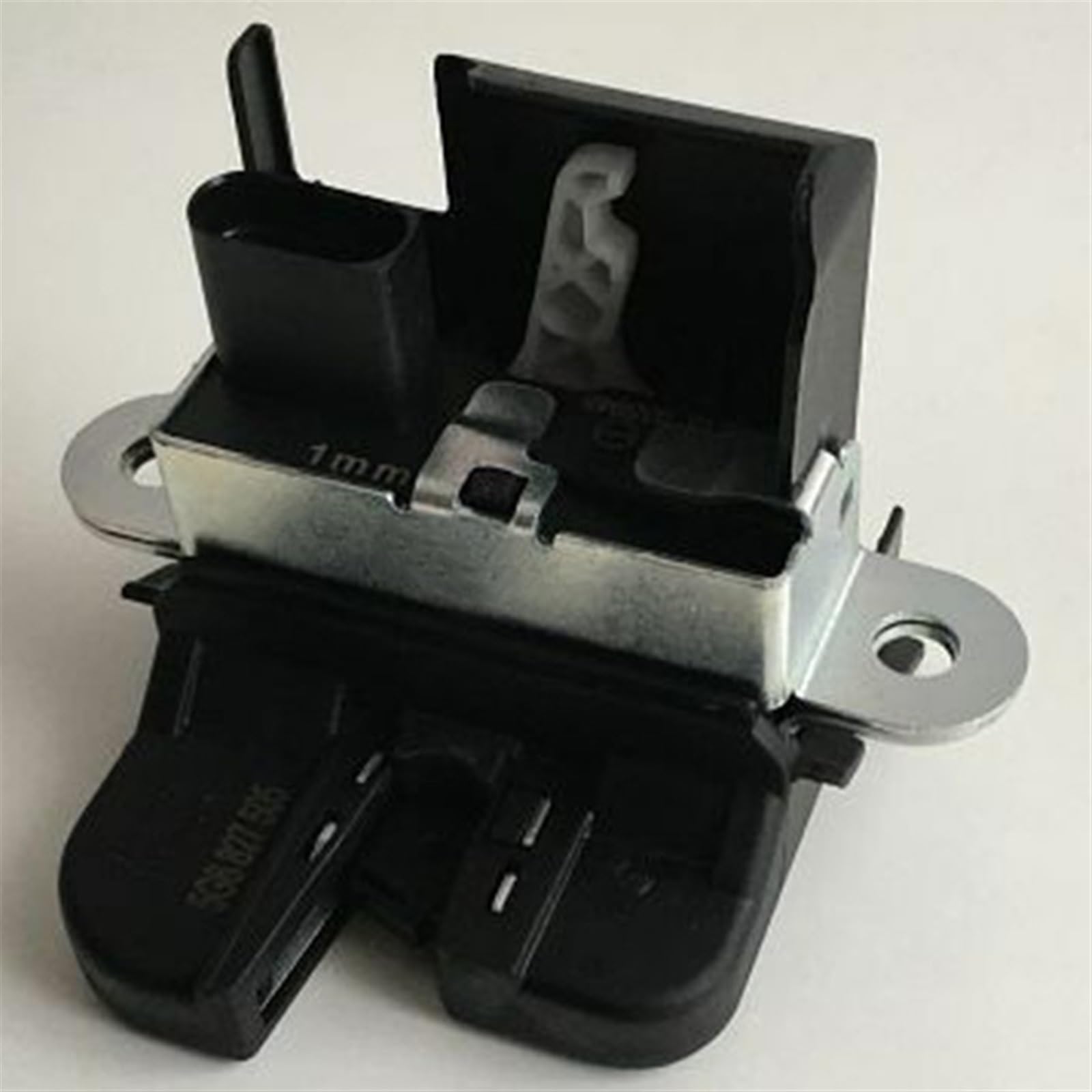 Chiusura automatica bagagliaio Blocco serratura del portellone posteriore per VW per GOLF MK7 per Beetle per Tiguan Accessori auto 5G6827505B
