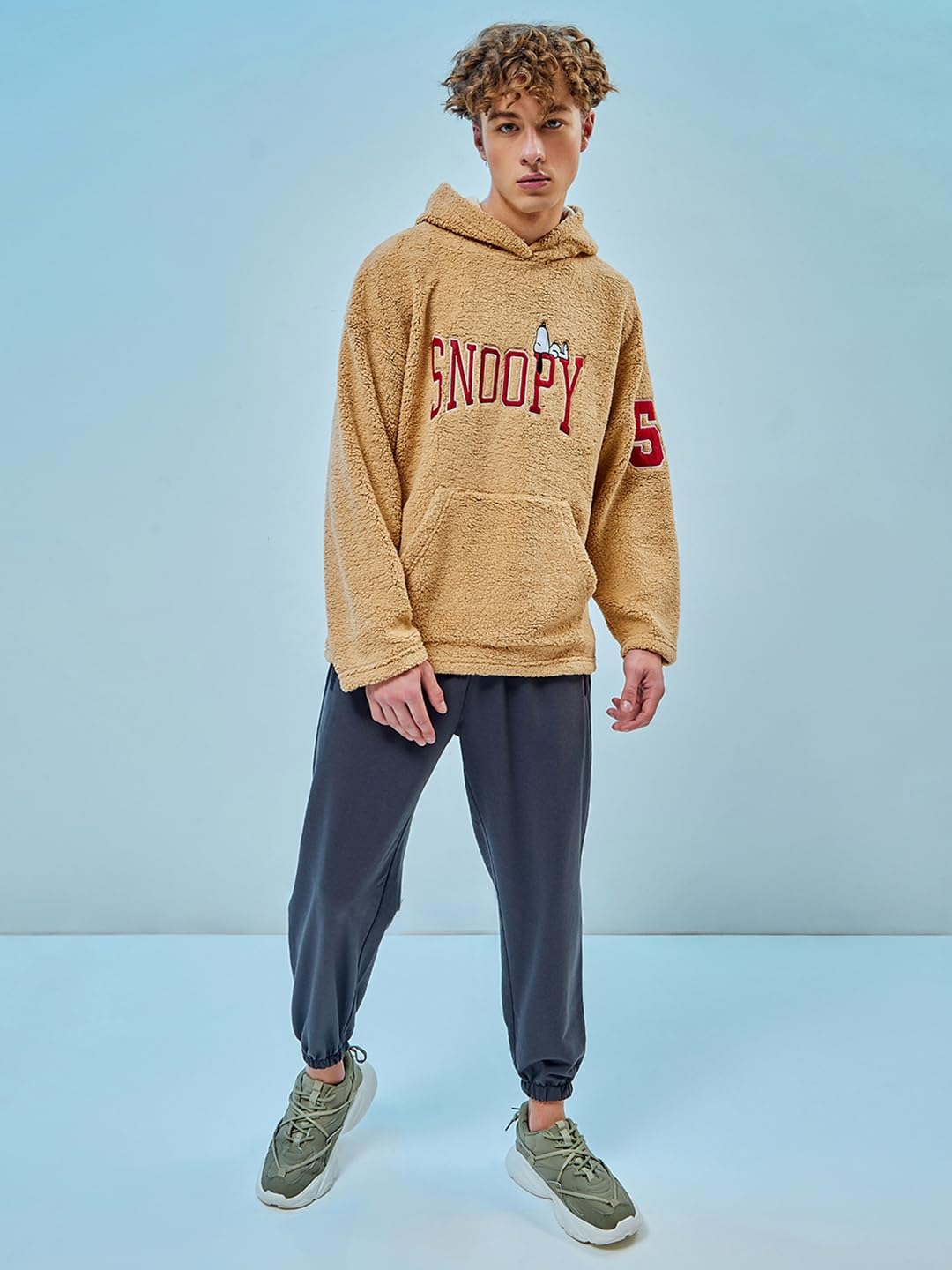 Bewakoof Męski sweter z kapturem Typografia, Oversize_596782_Brown_S