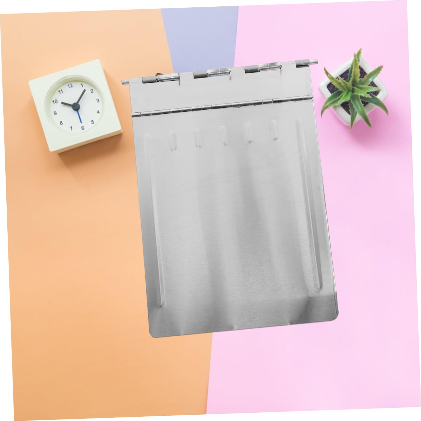 Klemmbrett für Pflegekräfte Robuste Dokumentenablage aus Edelstahl Klemmbrett für Aktenordner Praktischer Papierhalter mit Stilvollem Design