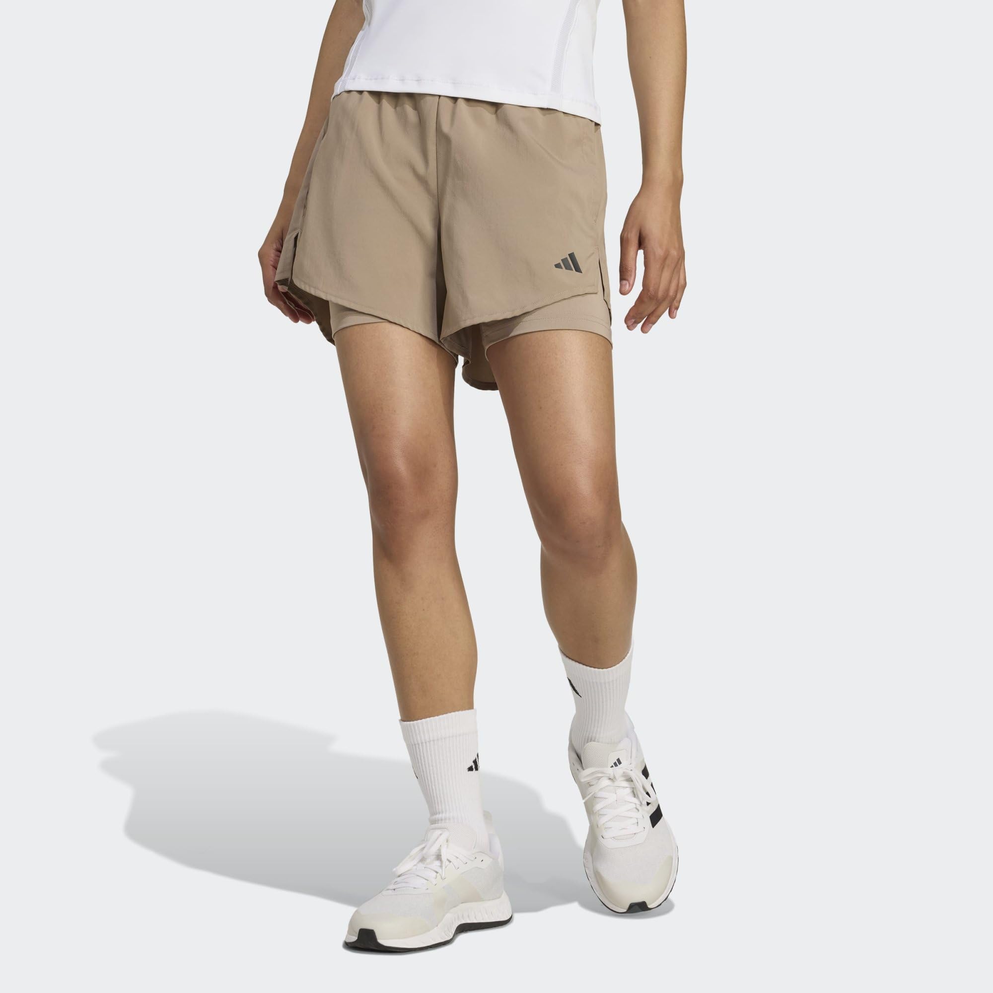 Adidas Damen AEROREADY Made for Training Minimal Two-in-One Shorts