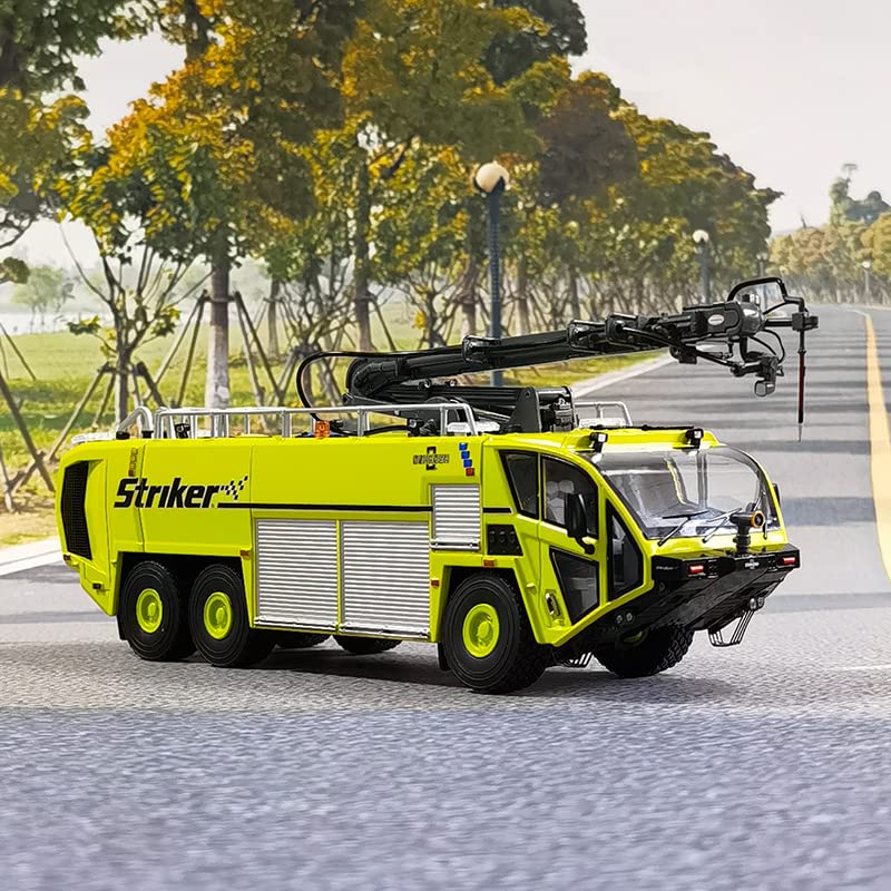 Amazon | Oshkosh 1/50 完成品 Striker 3000 Airport Main