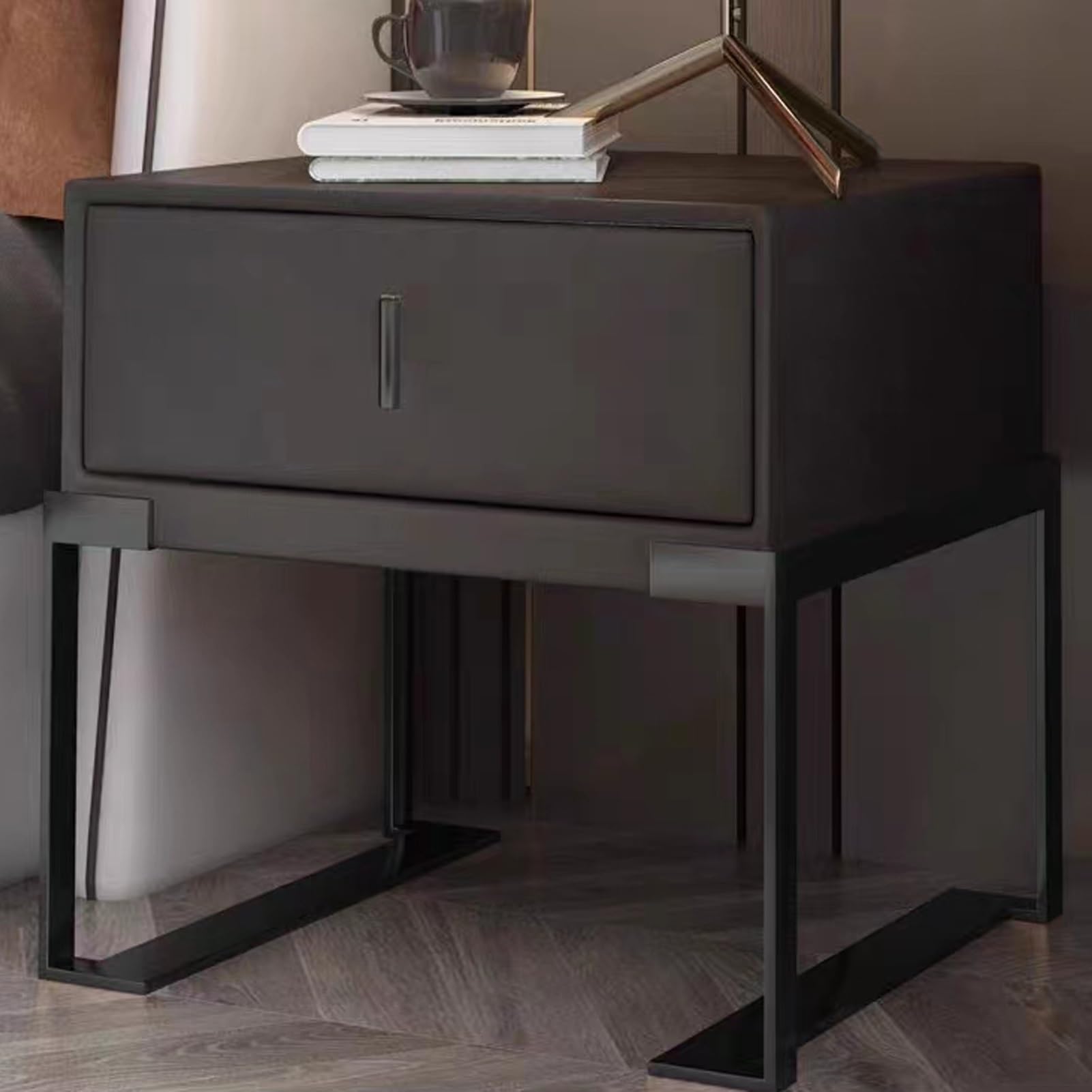Table de chevet en cuir microfibre pour éliminer le désordre du lit