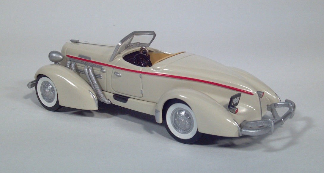Hallmark Keepsake Ornaments - 1935 AUBURN SPEEDSTER