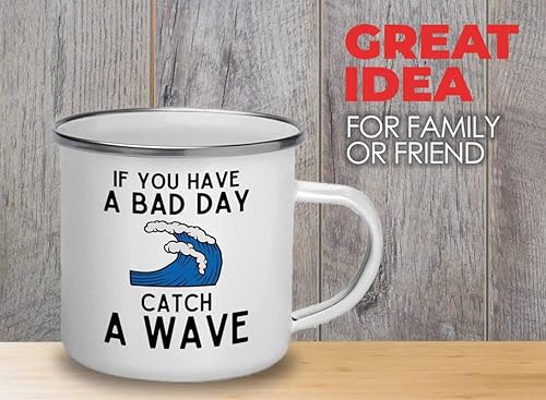 Taza de surfing camper de 12 onzas – Atrapa una ola – Regalos para entusiastas del surf, deportes acuáticos, tabla de surf, atletismo, pasatiempos,