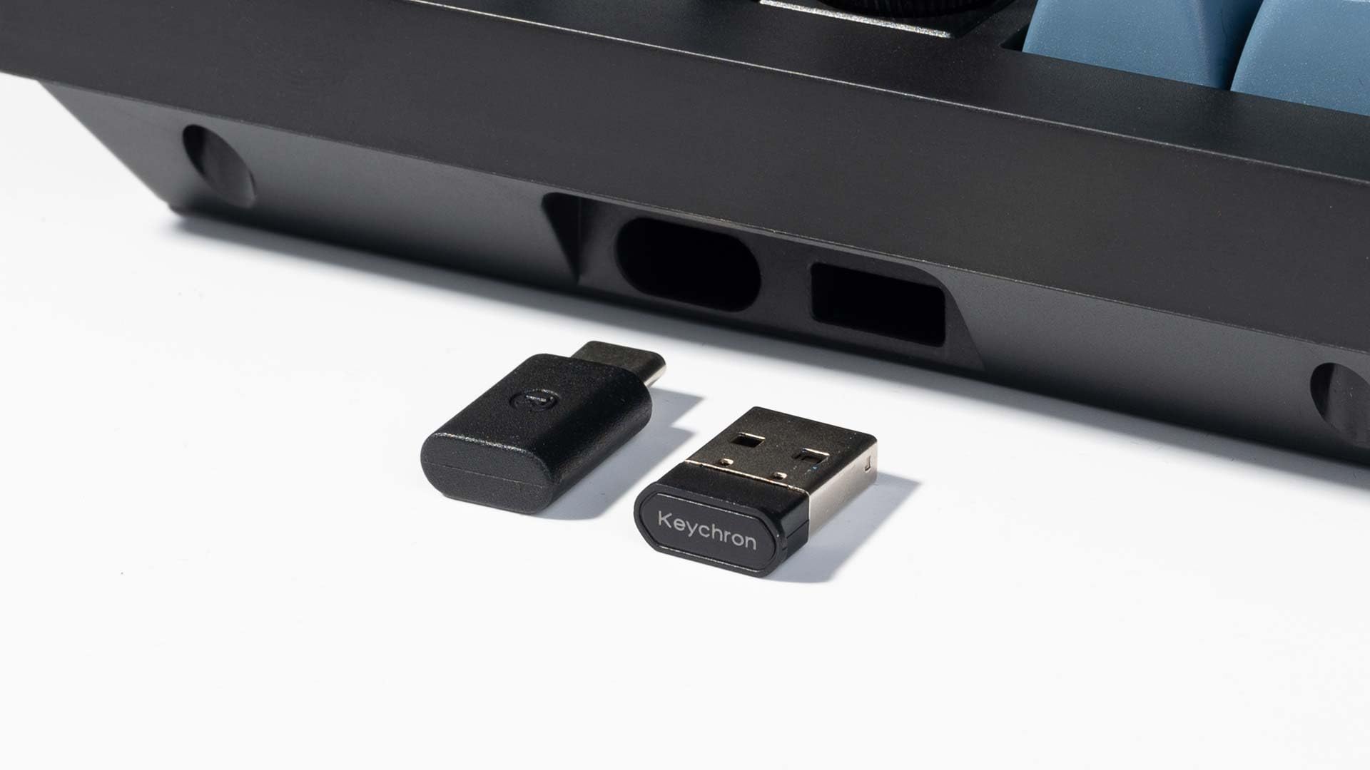 Keychron V3 Max Tastiera Meccanica Wireless TKL, 2,4 GHz/Bluetooth/USB-C 3 modalità di retroilluminazione RGB QMK/VIA Macro programmabile, tasti PBT Hot-Swappable per Mac Windows Gateron Jupiter Red