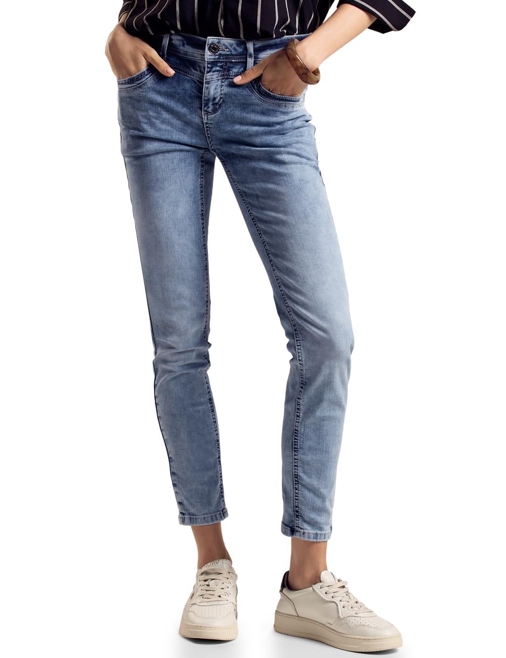 Street One Women's A377775 Slim fit Jeans, Light Blue Random Wash, 27W x 30L