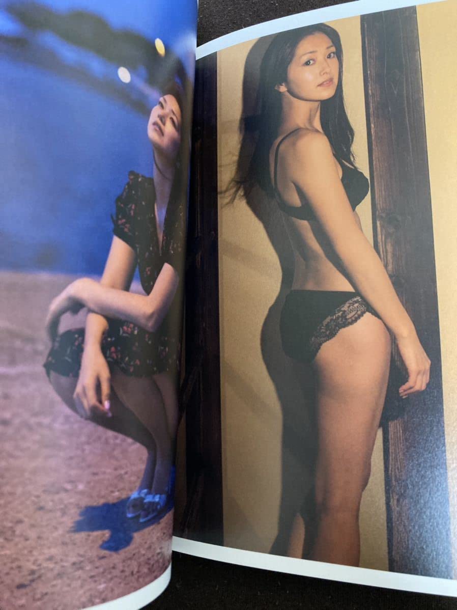 Amazon.co.jp: 笛木優子 写真集 bleu velours 初版 帯付き 女優