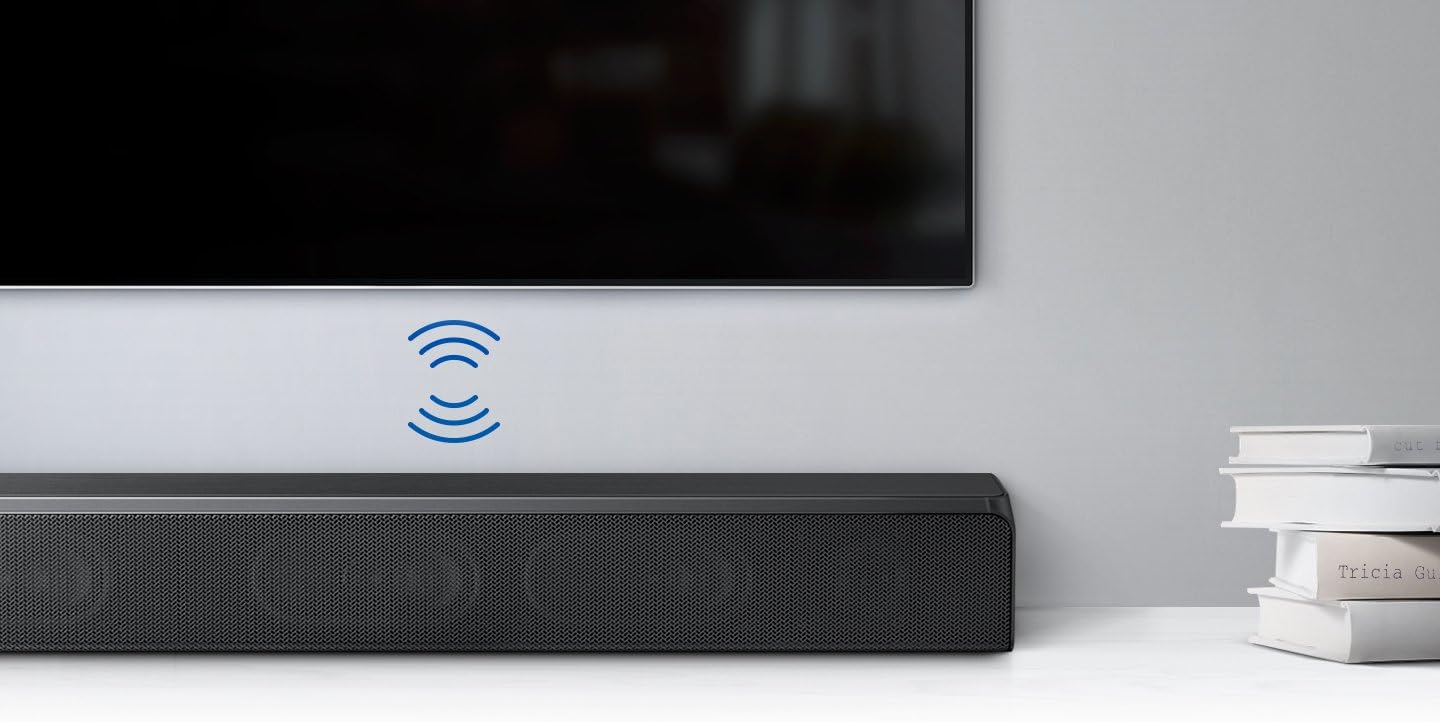 Samsung Soundbar wirelessly connected to a TV