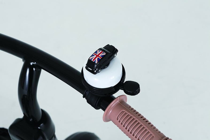 Amazon.co.jp: ロンドンタクシー 三輪車 ブラック (ブラック) : おもちゃ