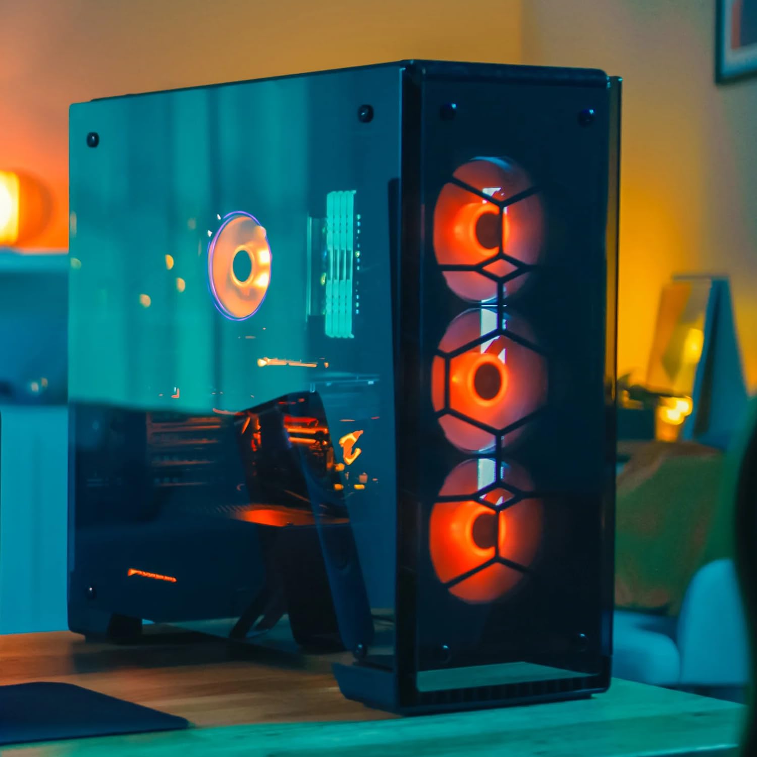 SaharaGaming P44 BLACK gaming tempered glasses case with fan & hub (Black 4 x Pirate Eye, Universal Hub)