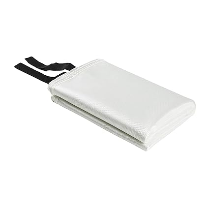 Menolana Fire Blanket House High Temperature Resistant Anti Scald Car Fiberglass Fire Blanket for Fire Pit Deck BBQ Outdoor Activities, 1x1m