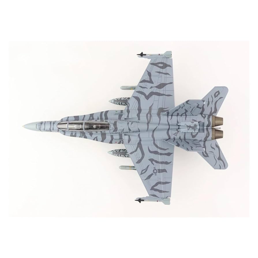 航空機モデルキット 4点セット Amazon.co.jp: Decorate Airplane 1/72 アメリカ F/A-18D 戦闘機